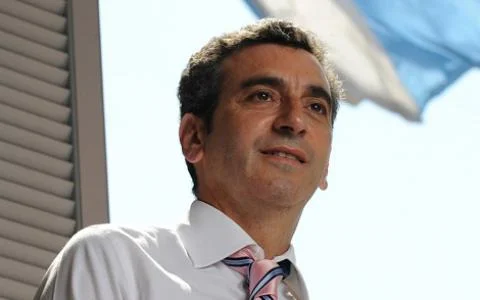 Randazzo se lanzó como candidato