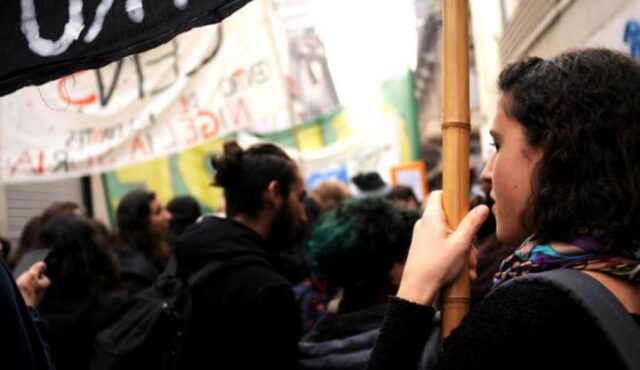 Los estudiantes siguen su lucha y marcharán esta tarde