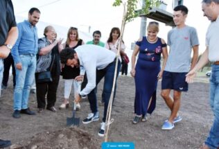 52893678_2102863949793017_6161172496402874368_n