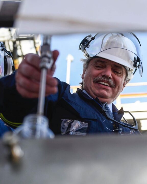 Tarifas congeladas y prohibición de cortar los servicios por 180 días más