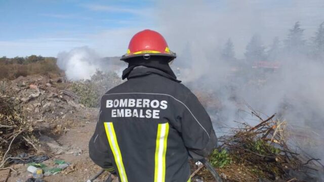 Embalse: nuevo incendio con riesgo de propagación a pastizales en zona del Cerro Pistarini-La Ola Digital