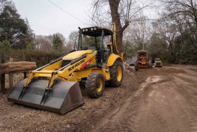 Villa Ciudad Parque sigue trabajando en el mejoramiento de calles-La Ola Digital