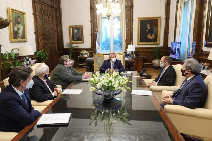 Alberto Fernández se reunió con integrantes de la mesa automotriz