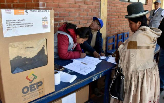 Bolivia: los primeros conteos dieron ganador al MAS