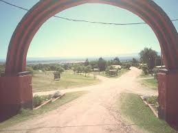 Un auto se consumió por las llamas en El Corcovado-La Ola Digital