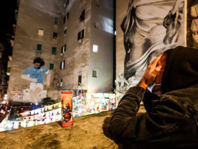 Italia lamenta la muerte del 10