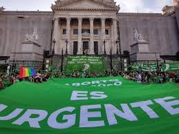 Siguen los debates por el aborto legal