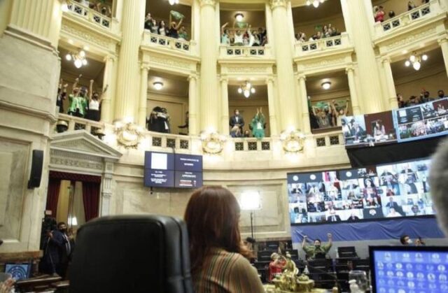 La interrupción voluntaria del embarazo es ley en Argentina