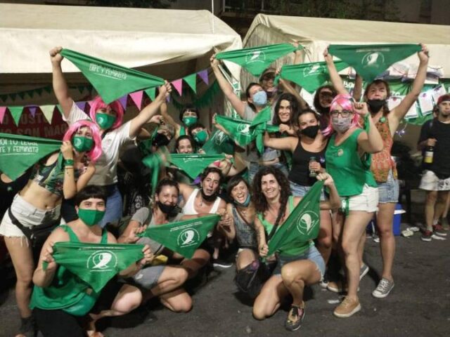 Las colectivas feministas de Calamuchita celebraron la legalización del aborto-La Ola Digital