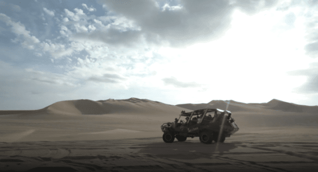 Este oasis no es un espejismo, existe en Perú y a falta de camellos… ¡buggies!