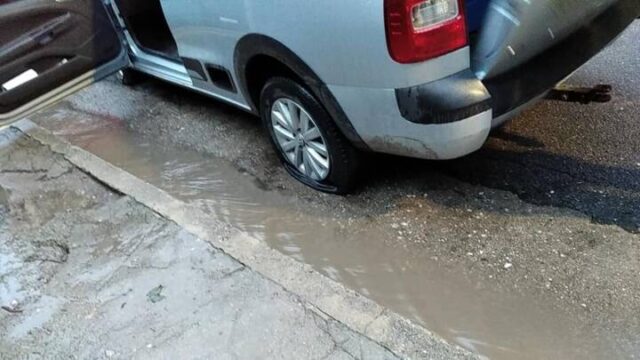 Destruyeron 15 autos que estaban estacionados en la vía pública-La Ola Digital