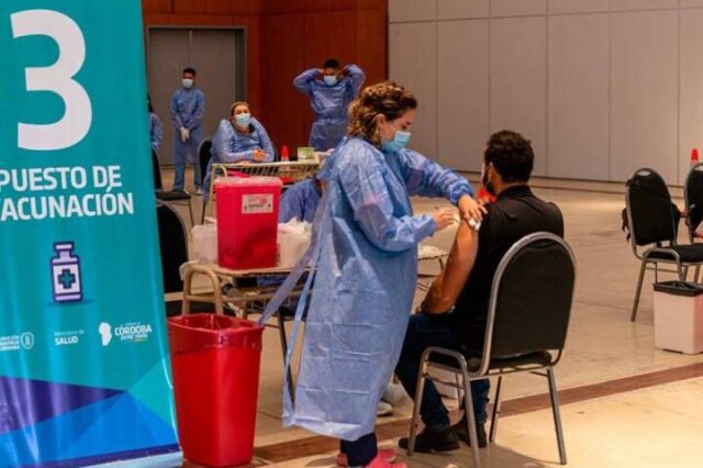 Córdoba recibió una nueva partida de más de 40 mil vacunas