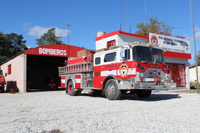 Un vehículo se incendió en San Agustín-La Ola Digital