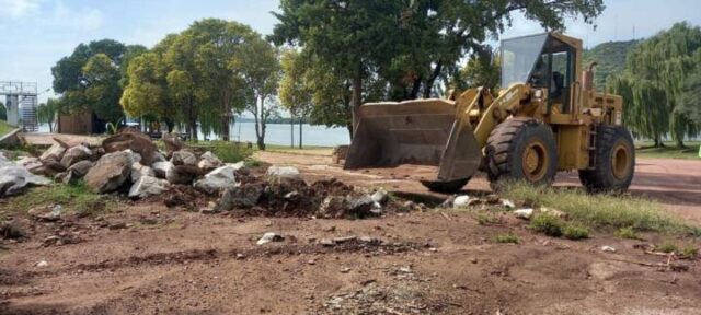 Villa del Dique suma una pala mecánica a su parque automotor-La Ola Digital