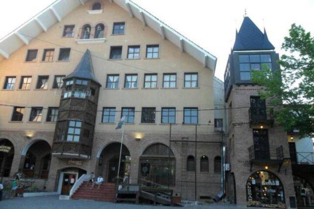 Con 400 inscriptos largó este año la Escuela de Artes de Villa General Belgrano-La Ola Digital