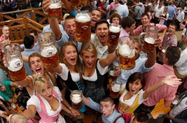 Quieren hacer la Oktoberfest pero con un formato distinto-La Ola Digital
