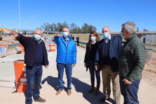 Schiaretti supervisó el avance de obras en El Tropezón