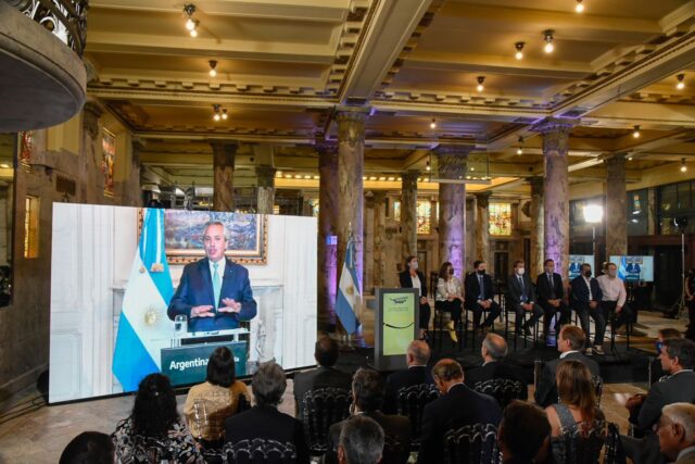 “La industria de la construcción es un enorme motorizador de toda la actividad económica”