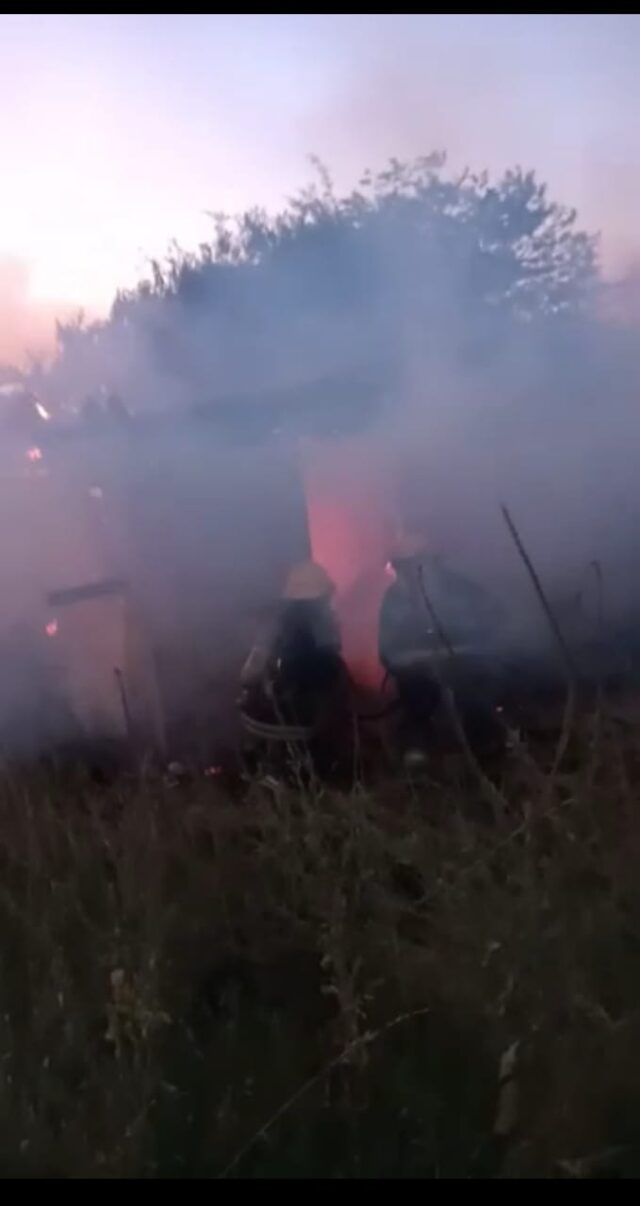 Tras una discusión, un miembro de la familia prendió fuego una vivienda-La Ola Digital