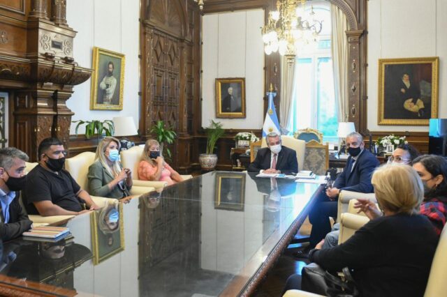 El Presidente recibió a familiares de víctimas del 19 y 20 de diciembre de 2001