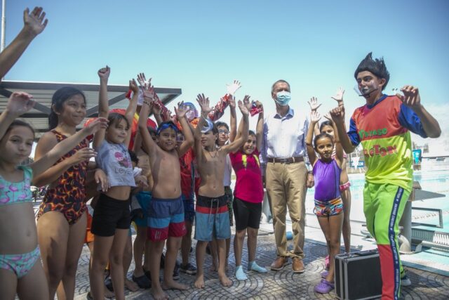 Derecho al Verano: Más de 10 mil jóvenes disfrutan las actividades de pileta y recreación