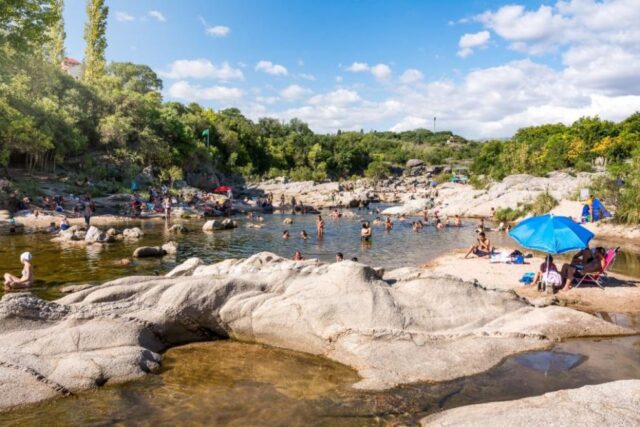 Temporada 2022: el turismo generó más de 120 mil millones de pesos