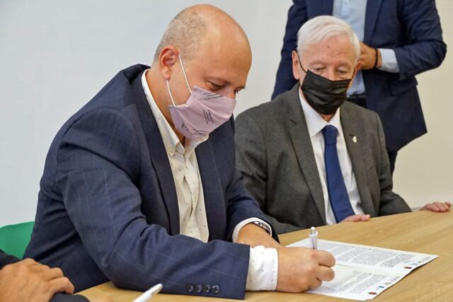 Provincia y UNC impulsan Diplomatura en Gestión Sostenible de la Energía