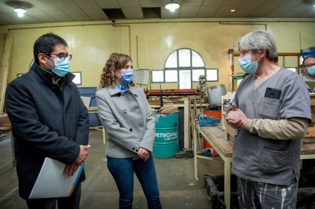 Dictarán talleres de oficios para usuarios de salud mental