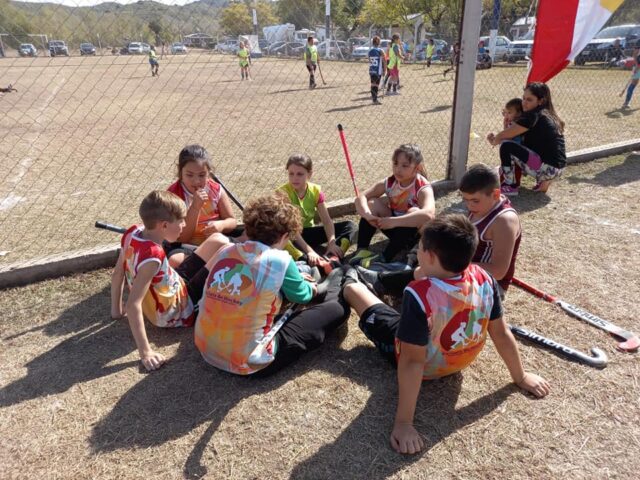 El básquet y el hockey fueron protagonistas el fin de semana en Villa del Dique-La Ola Digital