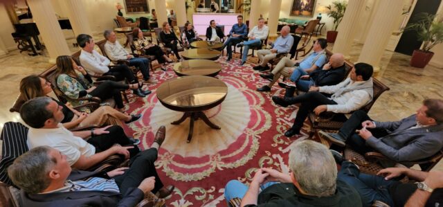 Schiaretti junto a los empresarios inició las actividades en el País Vasco