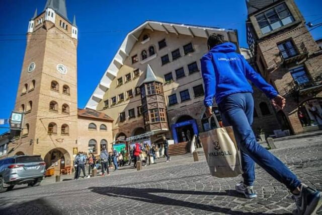 Más de 110 mil personas pasaron este fin de semana largo por Córdoba-La Ola Digital