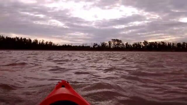 Personal del DUAR rescató a un hombre de las aguas del Dique Los Molinos-La Ola Digital