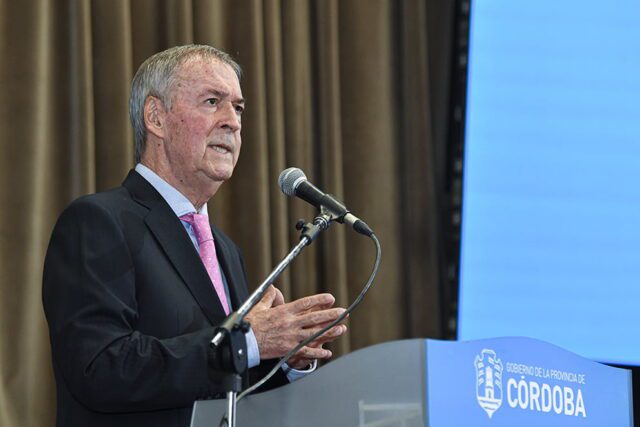 Schiaretti puso en funciones a los nuevos ministros