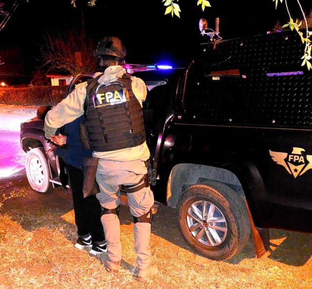 Cayeron tres integrantes de una banda que vendía droga en Calamuchita-La Ola Digital