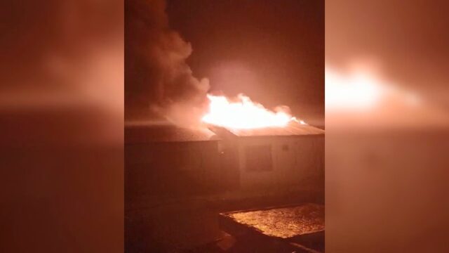 Una vivienda se quemó por la caída de un rayo