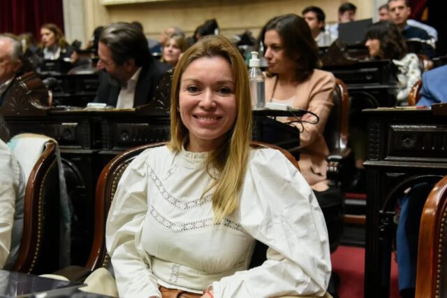 La diputada Estévez presentó un proyecto para crear la Universidad Nacional de Río Tercero-La Ola Digital