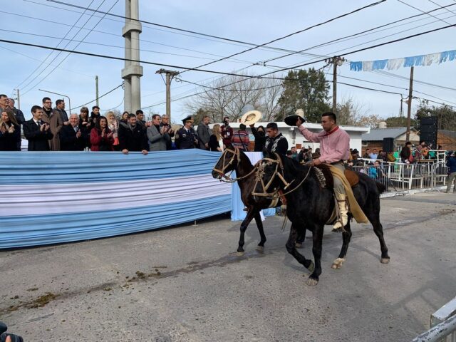 Este sábado habrá calles cortadas en Santa Rosa por el desfile del Día de la Tradición-La Ola Digital