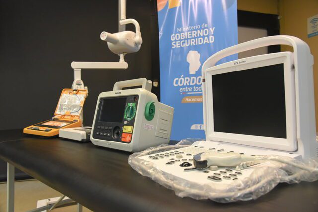 La Provincia entregó kits de salud para municipios y comunas-La Ola Digital