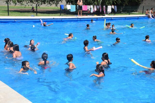 Cómo cuidar a nuestros niños en el agua