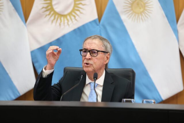 Schiaretti en la Legislatura: programas sociales, nuevas escuelas y cierre de basurales a cielo abierto-La Ola Digital