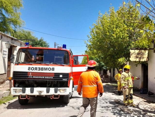 Incendio en un local comercial de Amboy-La Ola Digital
