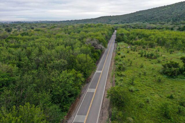 Schiaretti habilitó la pavimentación de un tramo de la ruta E-54