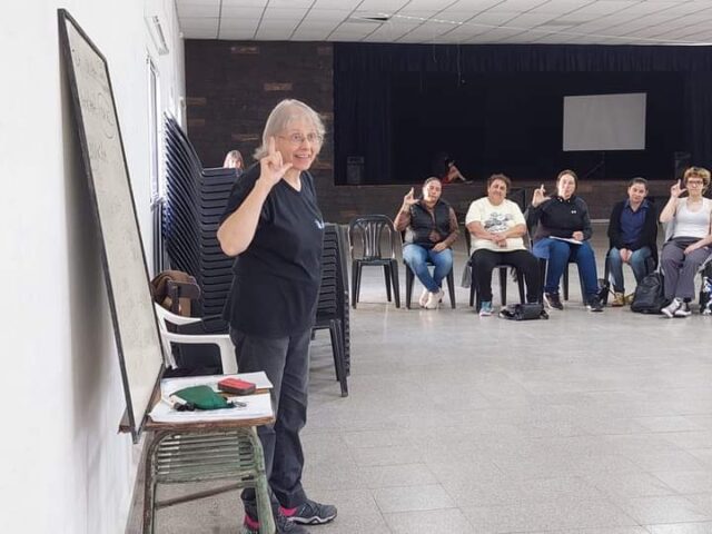 Gran convocatoria para el curso de lenguaje de señas