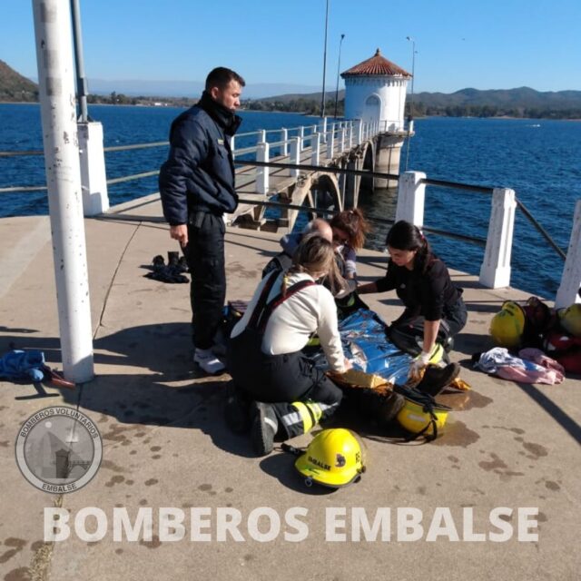 Rescate acuático en Embalse-La Ola Digital
