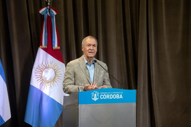 De Córdoba a las Naciones Unidas-La Ola Digital