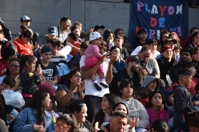 Con grán concurrencia se festejó la niñéz en el Kempes