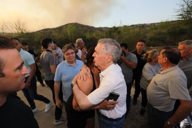 Schiaretti recorrió la zona de los incendios