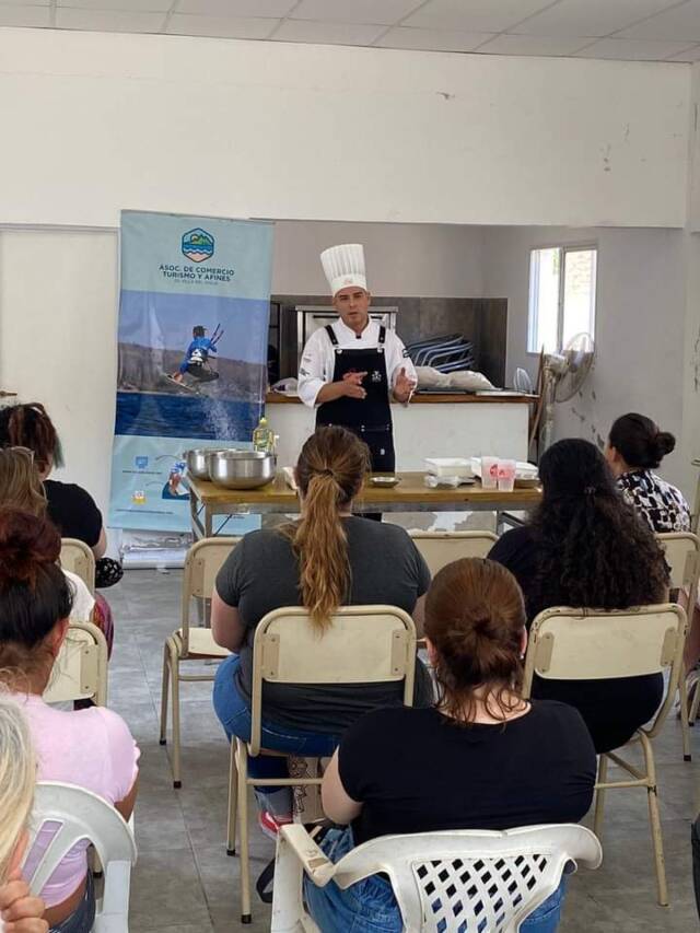 Comenzaron los cursos de gastronomía en Villa del Dique-La Ola Digital
