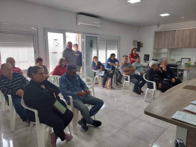 Villa del Dique: firmaron siete escrituras de viviendas del I.P.V