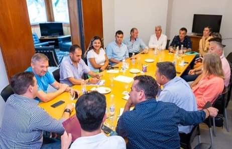 Paulo Cassinerio recibió al jefe comunal de Villa Ciudad Parque